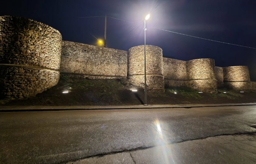 Muralla del Palacio de Renedo, Spain